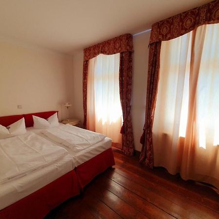 Hotel Adler รูโดลชตัดท์ ภายนอก รูปภาพ